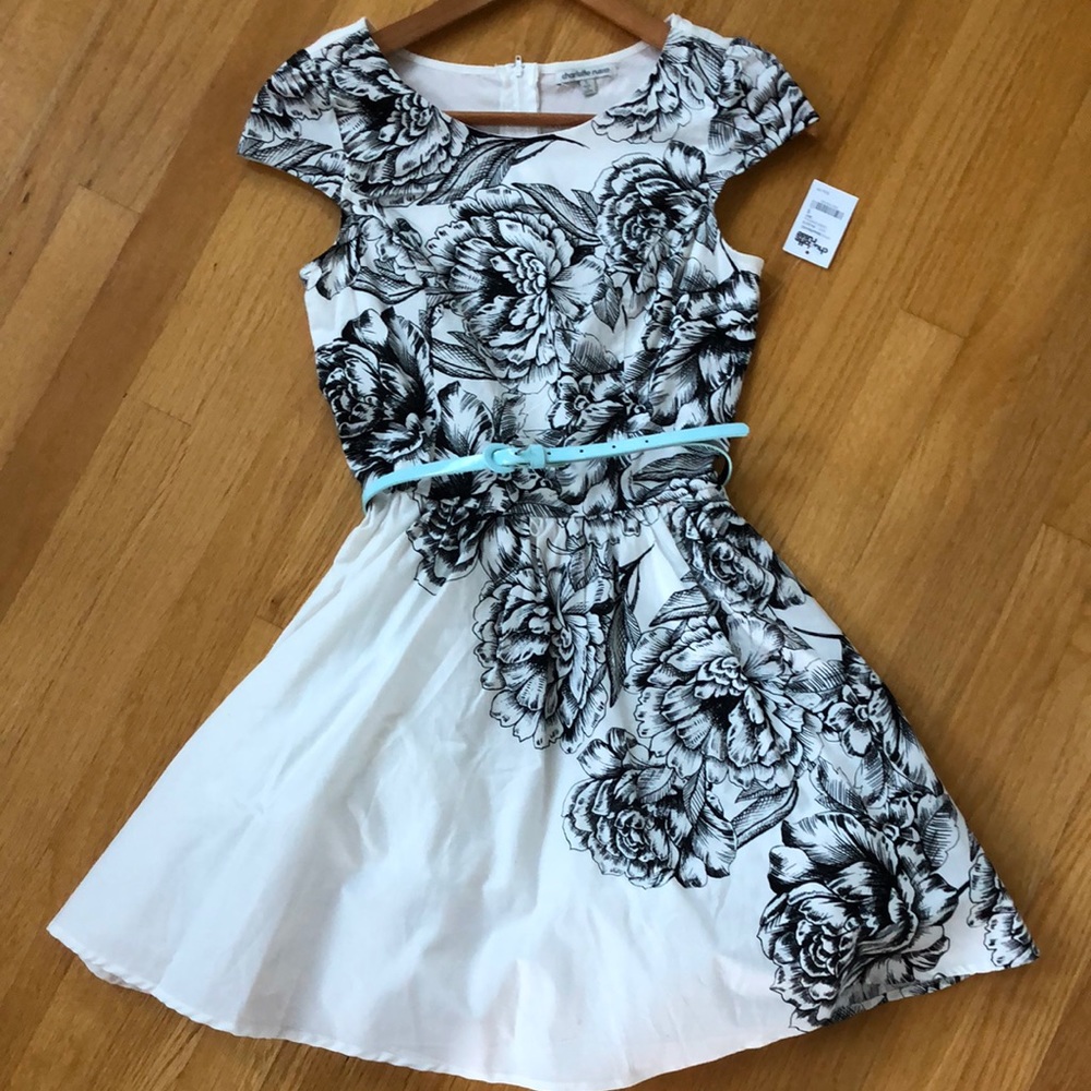 Charlotte Russe Cap Sleeve Floral Print Dress